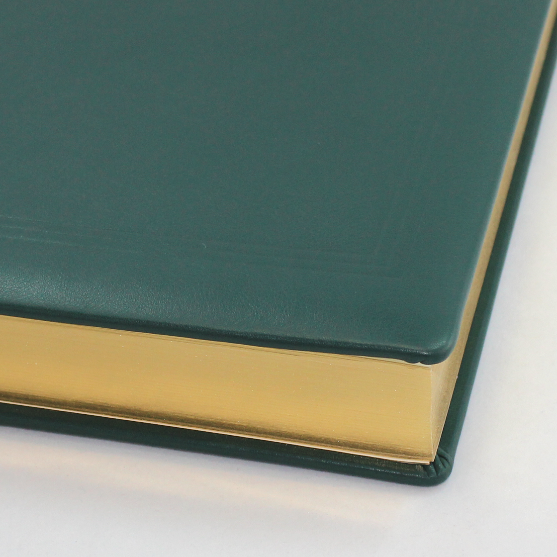 Dickes Gästebuch aus glattem Vollrindleder in allen Farben - mit Goldschnittblock